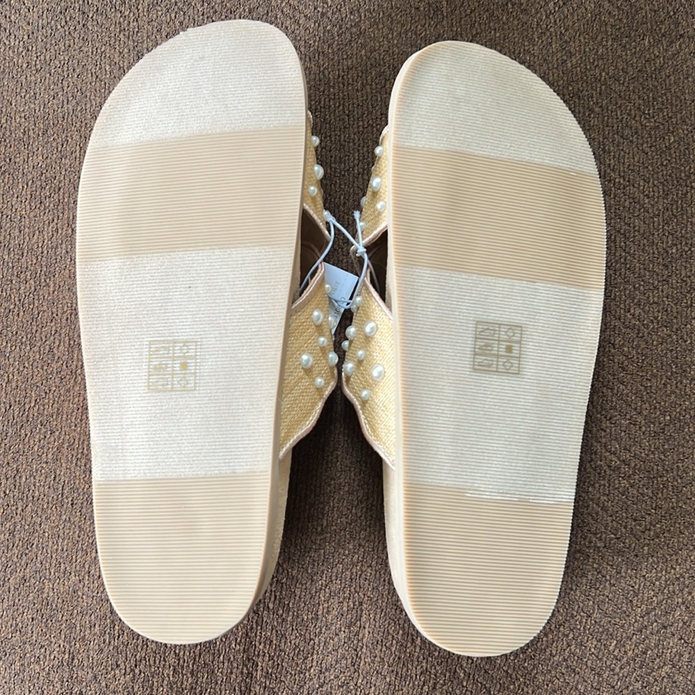 Beautiful! NWT J. Crew Sandals - Picture 3 of 5